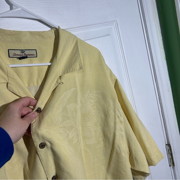 Tommy Bahama Mens X-Large Yellow Short Sleeve Button Up Silk Hawaiian Shirt - Picture 7 of 10